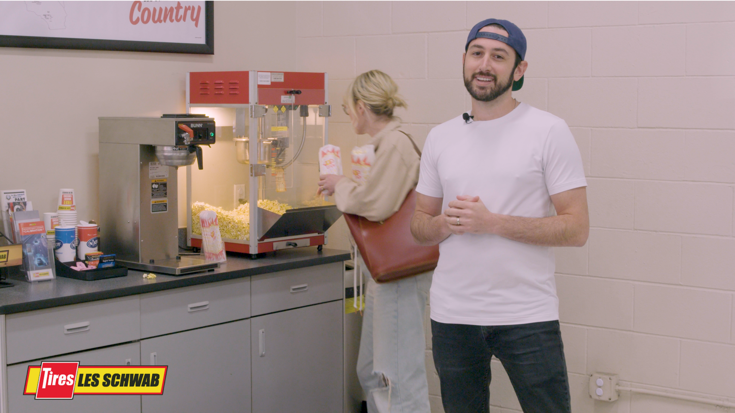 Popcorn Video .00 00 00 03.Still001